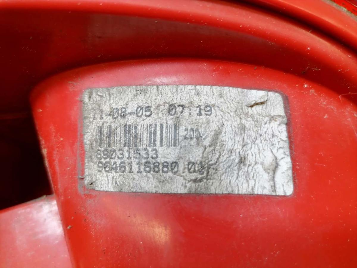 Peugeot 1007 original Rücklicht Rückleuchte Schlussleuchte links Bj.2005